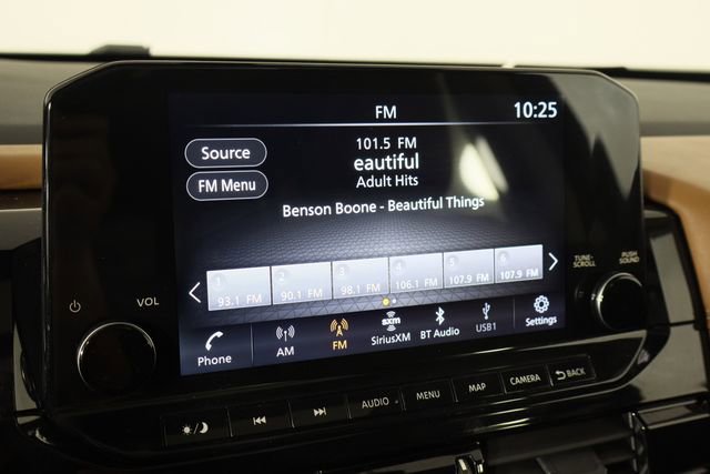 Used 2024 Nissan Pathfinder Platinum w/ Cargo Package image 41