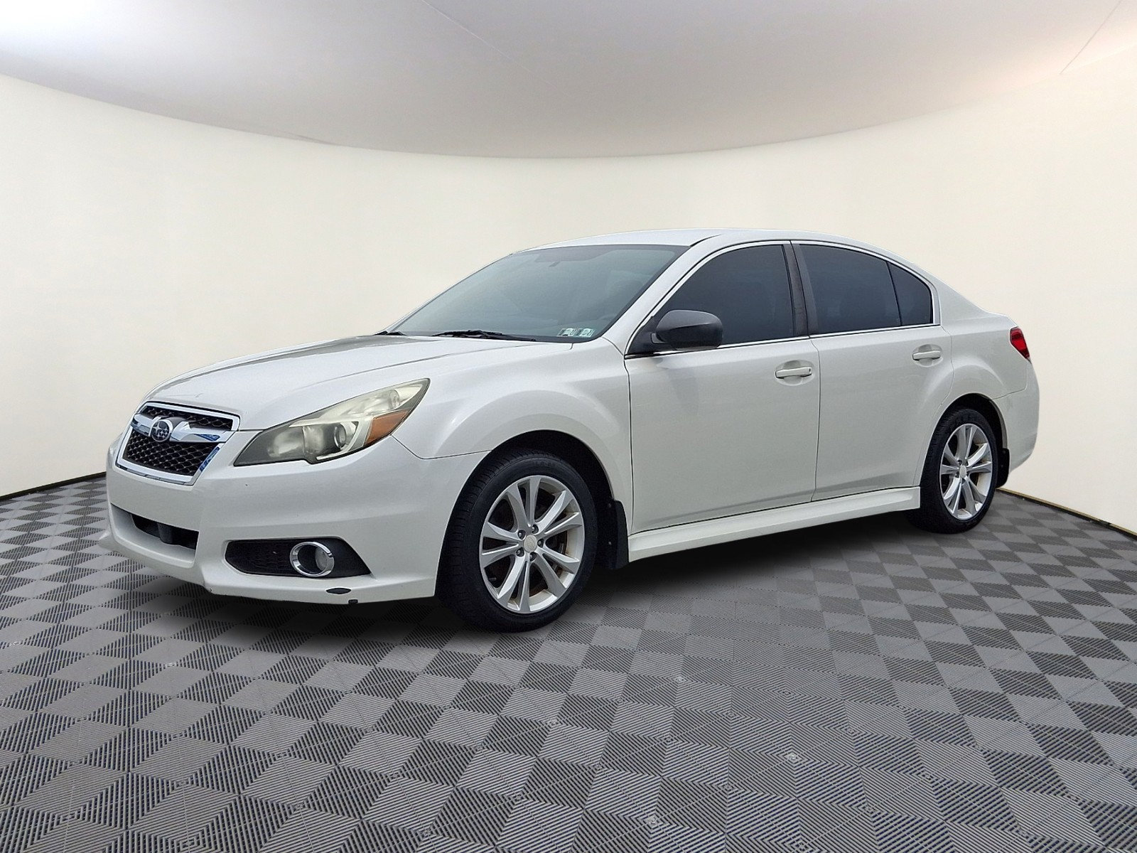 Used 2014 Subaru Legacy 2.5i AWD/4WD image 3
