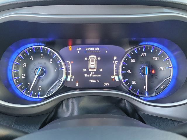 Used 2024 Chrysler Pacifica Touring-L image 25