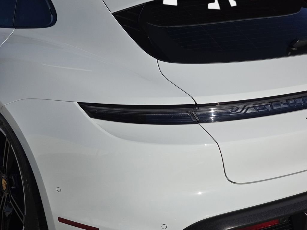 Used 2024 Porsche Taycan GTS image 37