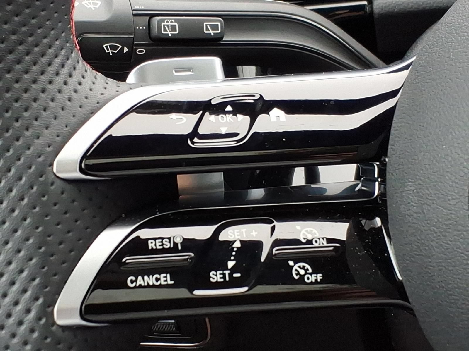 Used 2025 Mercedes-Benz GLA 250 4MATIC image 25