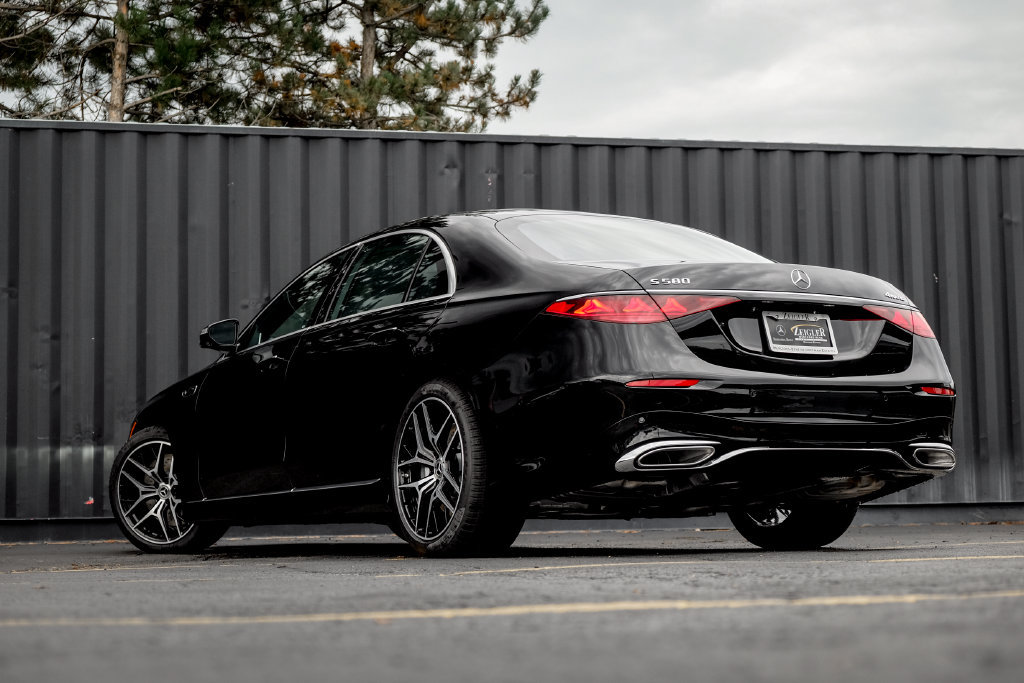 New 2027 Mercedes-Benz S 580 4MATIC Sedan image 3