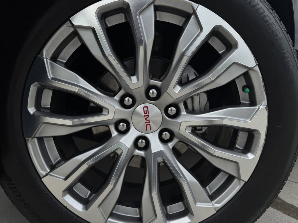 Used 2023 GMC Yukon Denali w/ Max Trailering Package AWD/4WD image 9