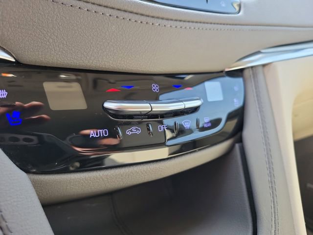 Certified 2022 Cadillac XT5 Premium Luxury w/ Technology Package image 16