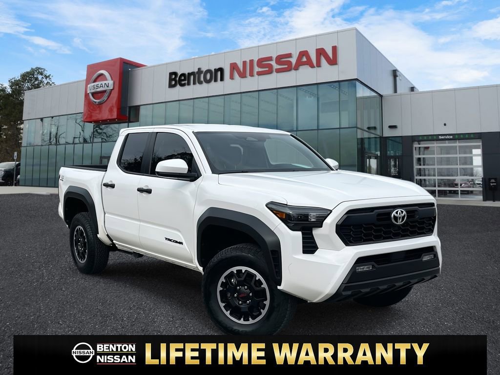 Used 2025 Toyota Tacoma TRD Off-Road image 4