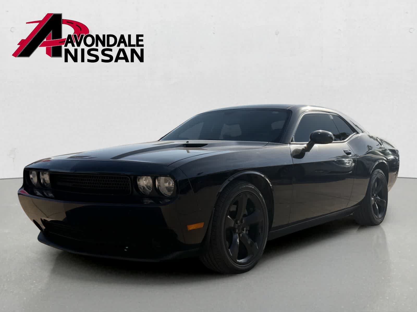 Used 2014 Dodge Challenger SXT w/ Sinister Super Sport Group RWD video 2