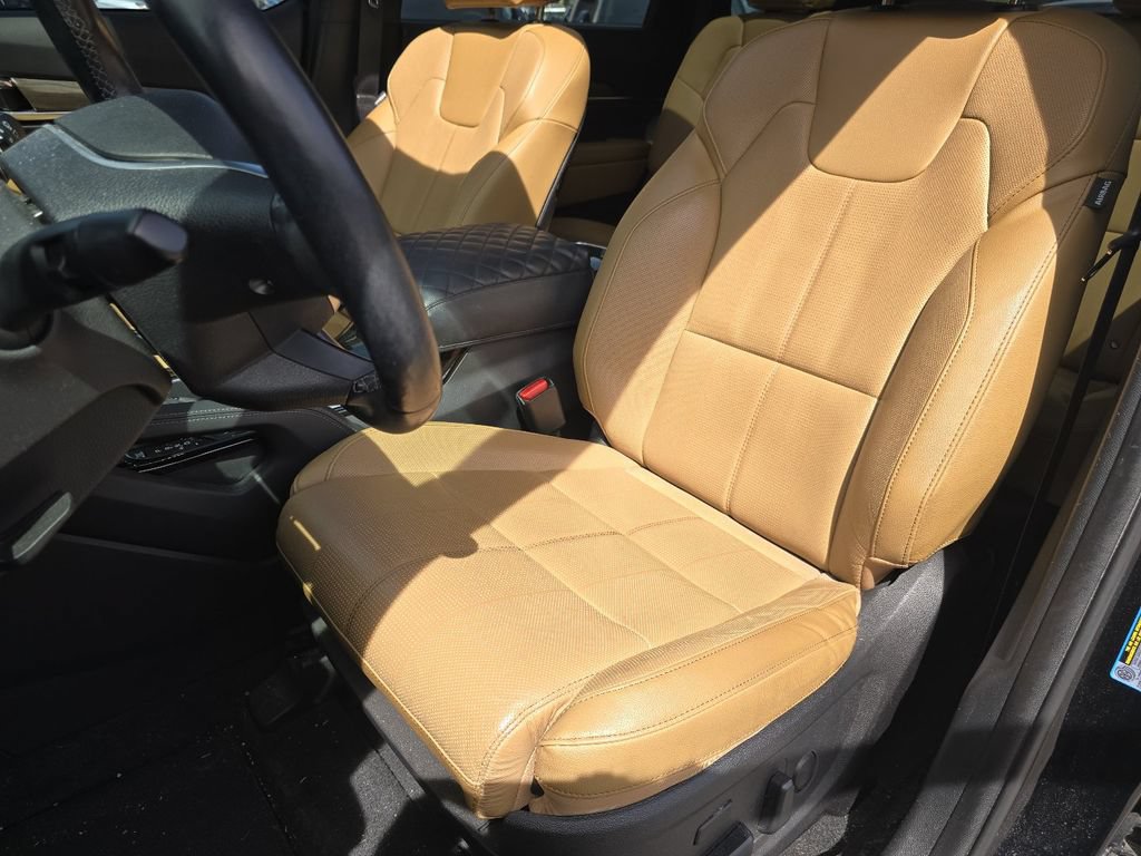 Used 2022 Kia Telluride SX w/ Nightfall Edition Package AWD/4WD image 24