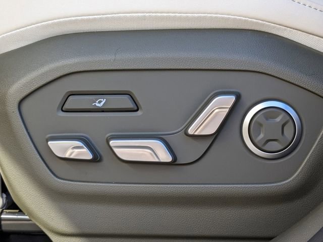 Certified 2025 Hyundai Santa Fe Calligraphy FWD image 24