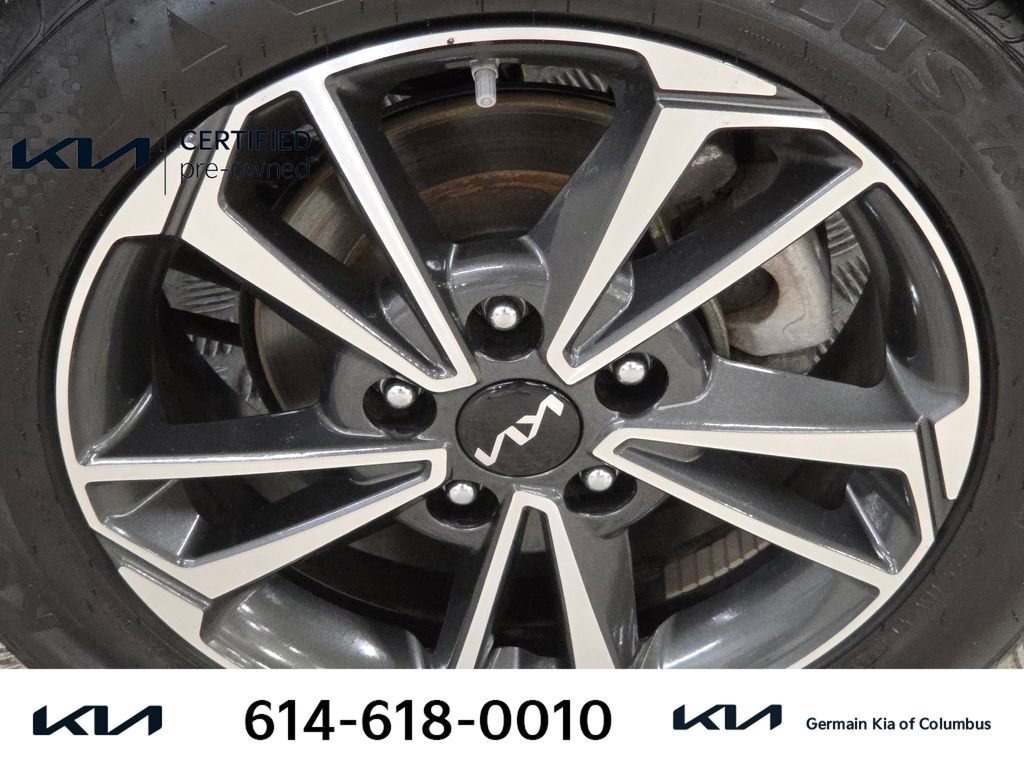 Certified 2024 Kia Forte LXS w/ LXS Technology Package FWD image 12