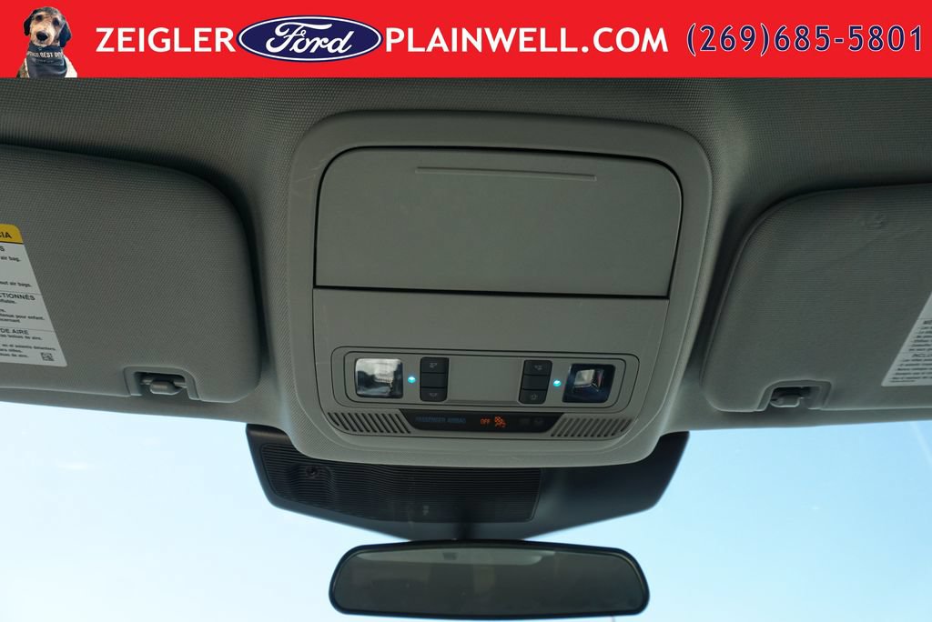 Used 2023 Ford Explorer XLT w/ Equipment Group 202A AWD/4WD image 31