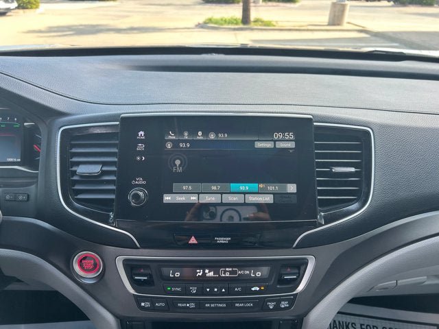 Certified 2021 Honda Pilot Special Edition image 10