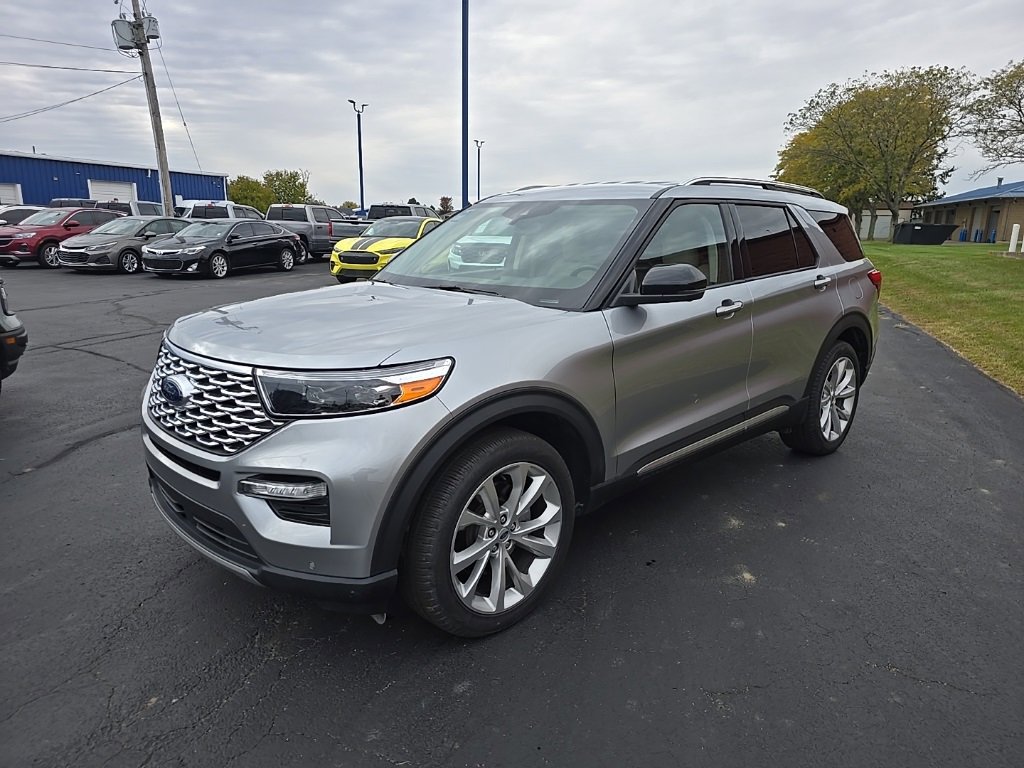 Used 2023 Ford Explorer Platinum w/ Class IV Trailer Tow Package image 6