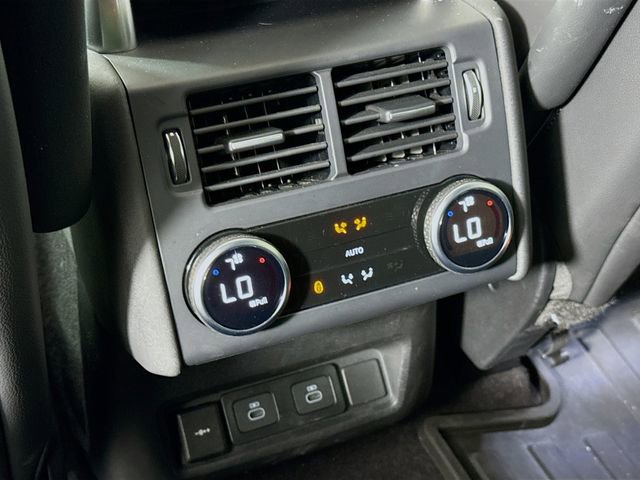 Used 2025 Land Rover Discovery S AWD/4WD image 27