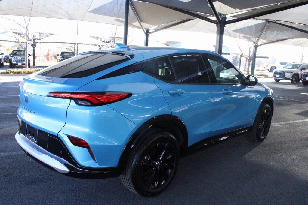 Used 2025 Buick Envista Sport Touring w/ Convenience II Package image 18