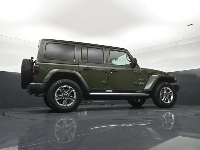 Used 2022 Jeep Wrangler Unlimited Sahara w/ LED Lighting Group AWD/4WD image 24