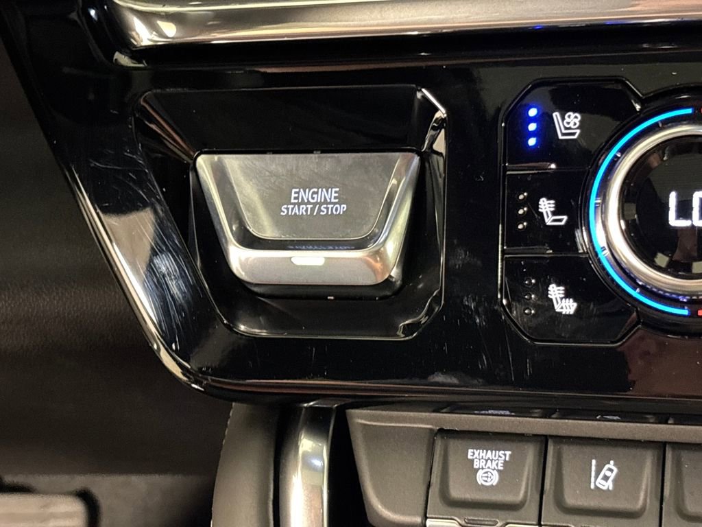 Certified 2025 GMC Sierra 2500 Denali Ultimate image 43