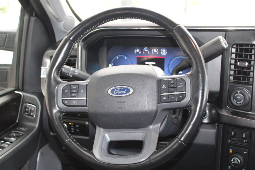 Used 2023 Ford F350 Lariat w/ Tremor Off-Road Package AWD/4WD image 30