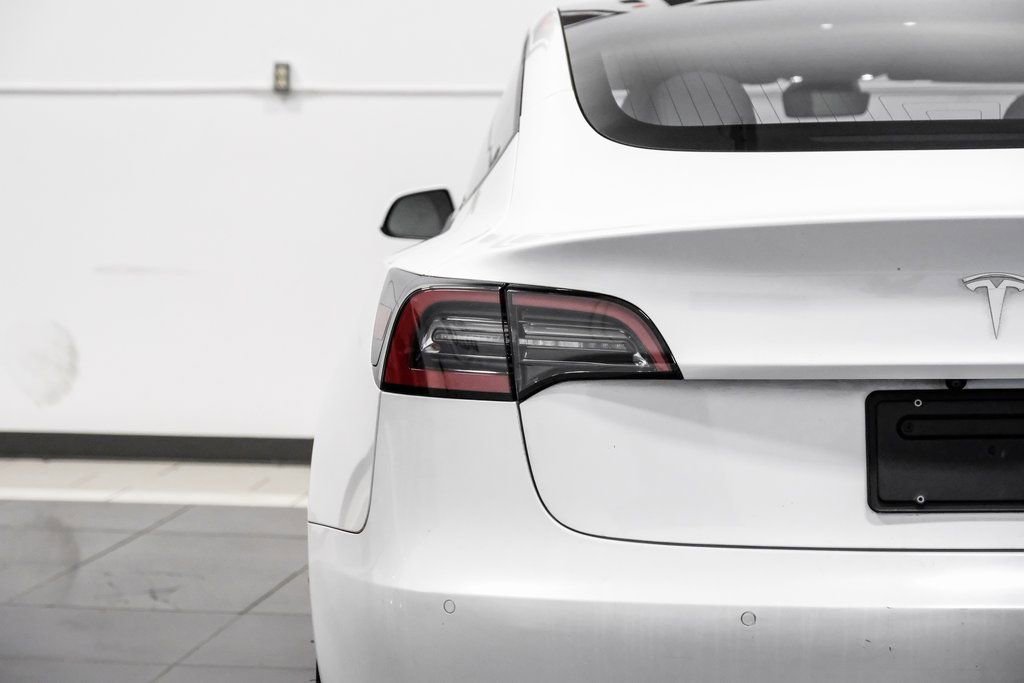 Used 2021 Tesla Model 3 Standard Range Plus image 37