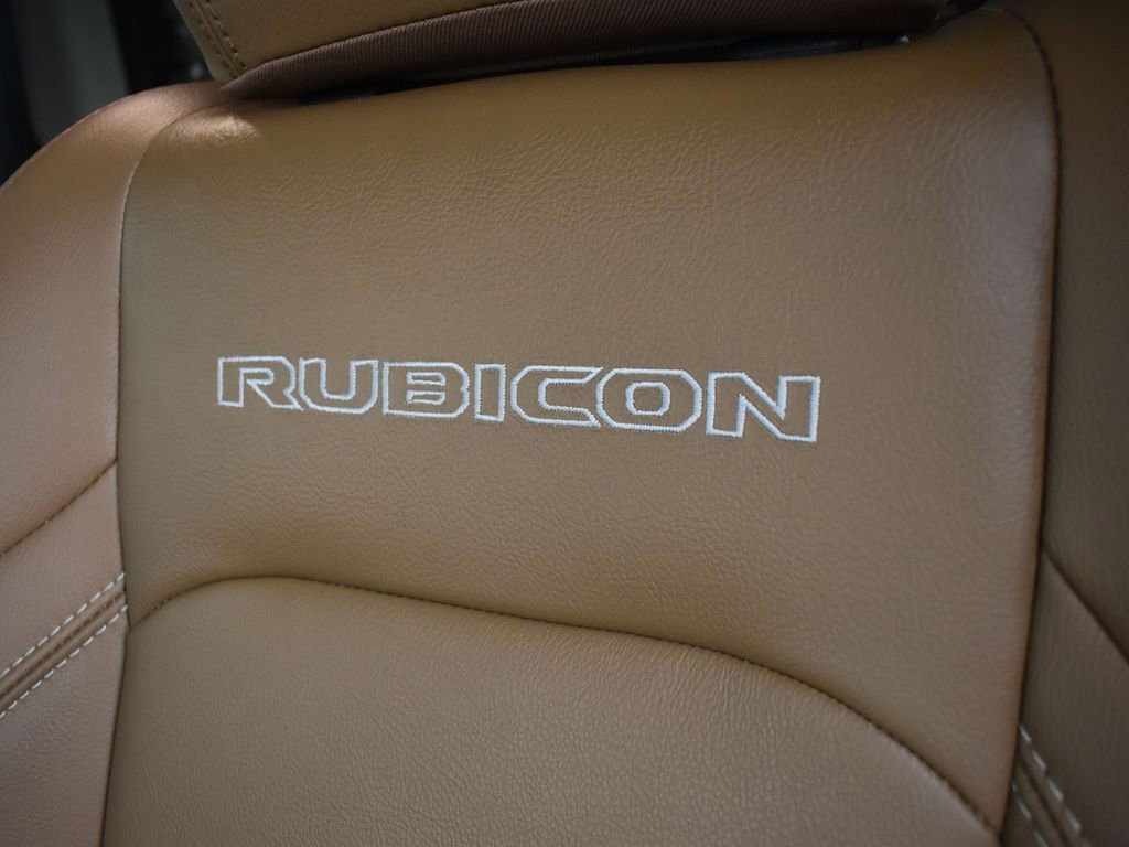 Used 2023 Jeep Gladiator Rubicon w/ Cold Weather Group image 14