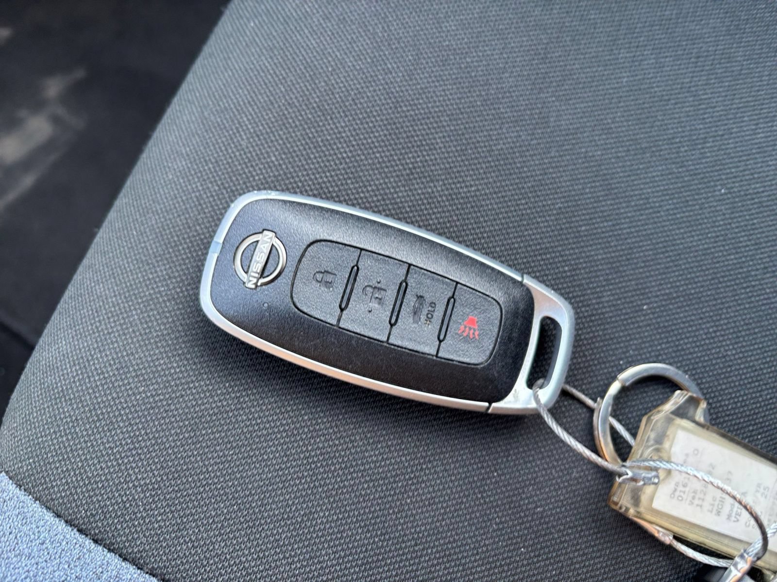 Used 2025 Nissan Versa SV FWD image 21