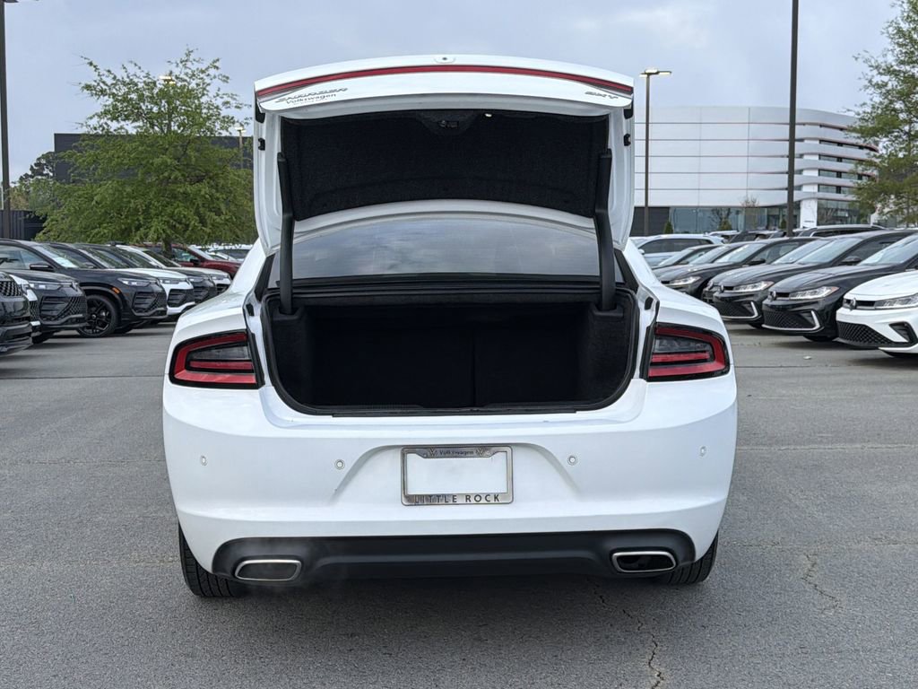 Used 2018 Dodge Charger SXT image 14