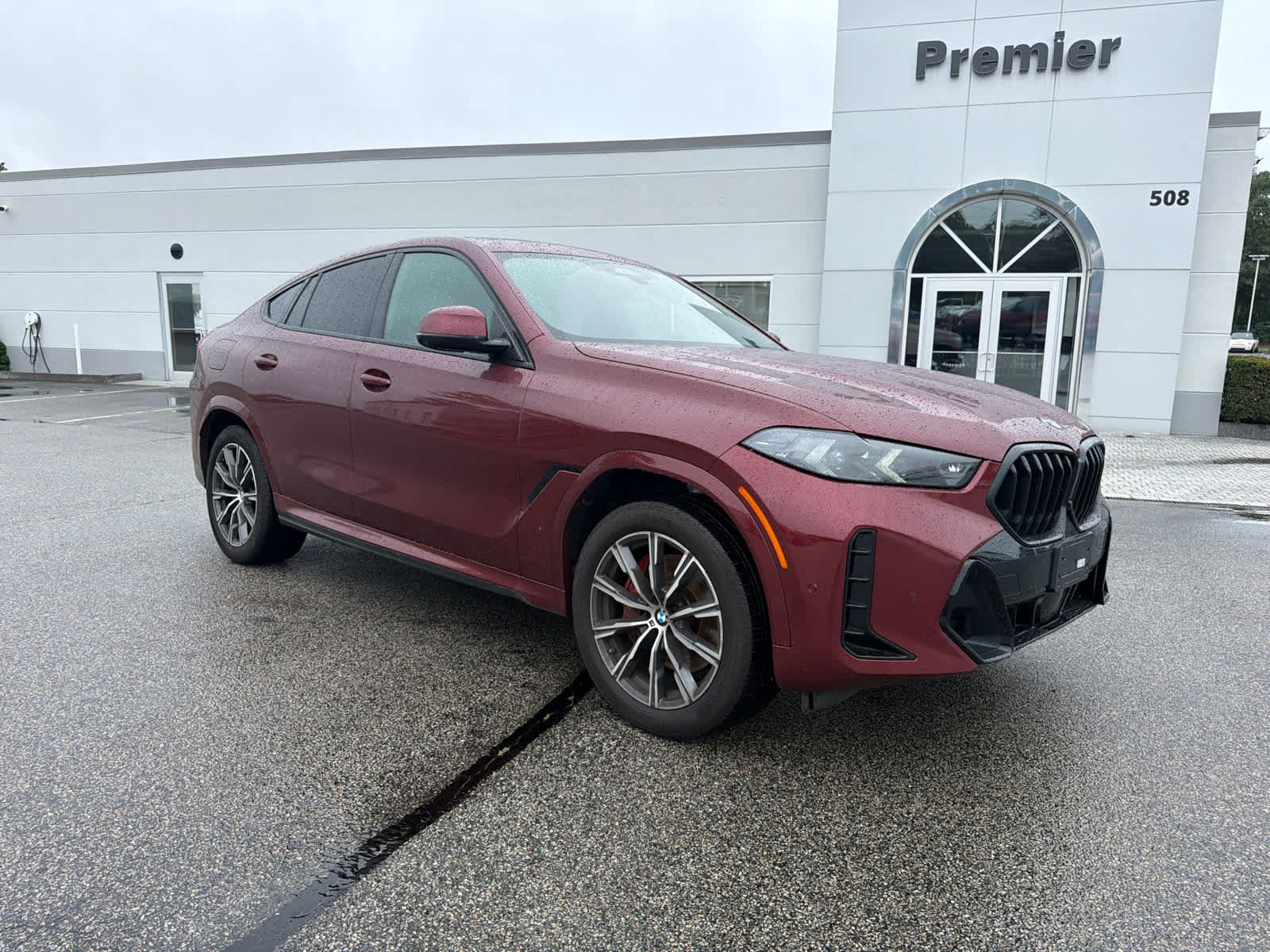 Used 2026 BMW X6 xDrive40i w/ Premium Package AWD/4WD image 2