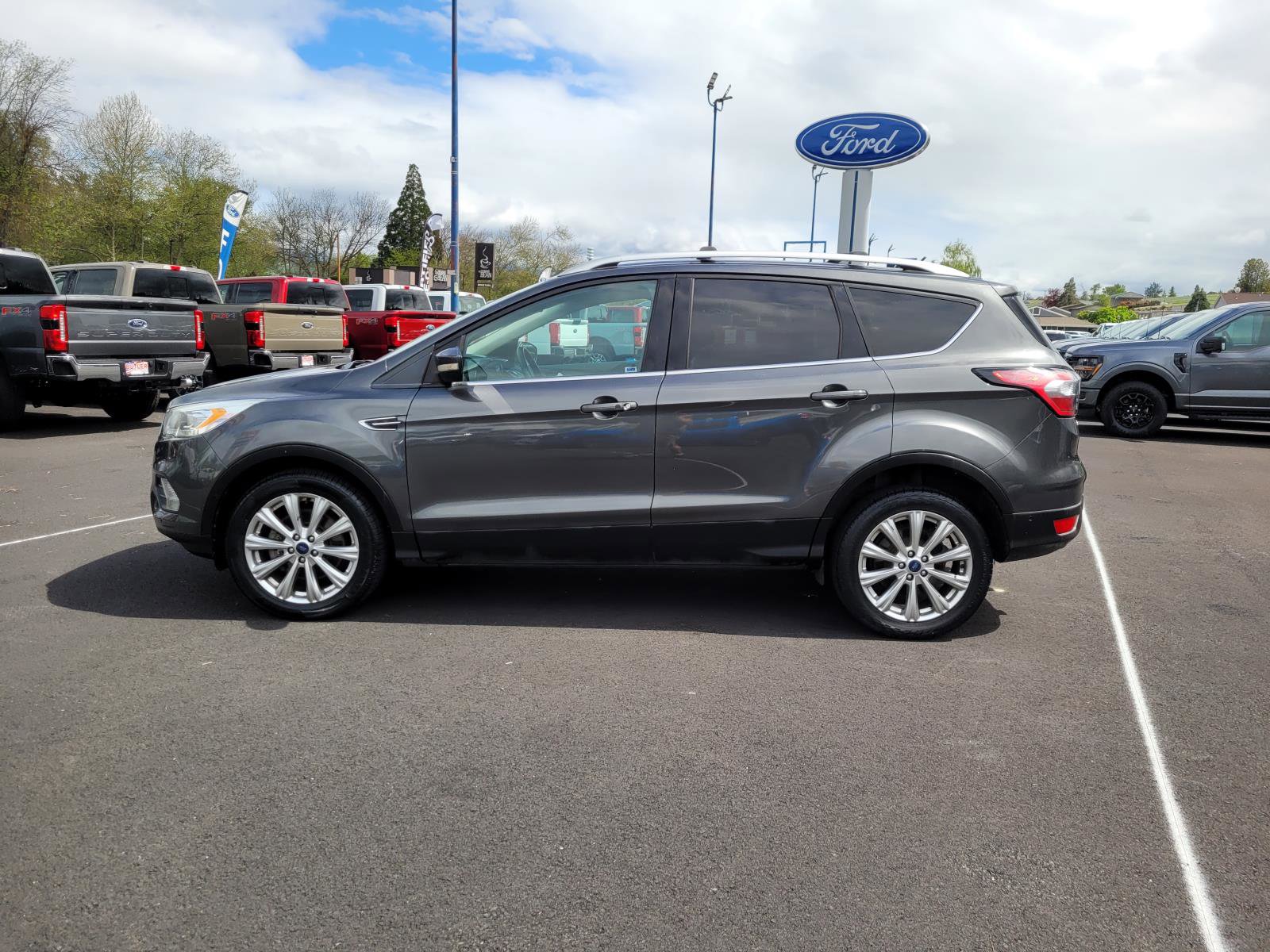 Used 2017 Ford Escape Titanium w/ Equipment Group 301A image 8