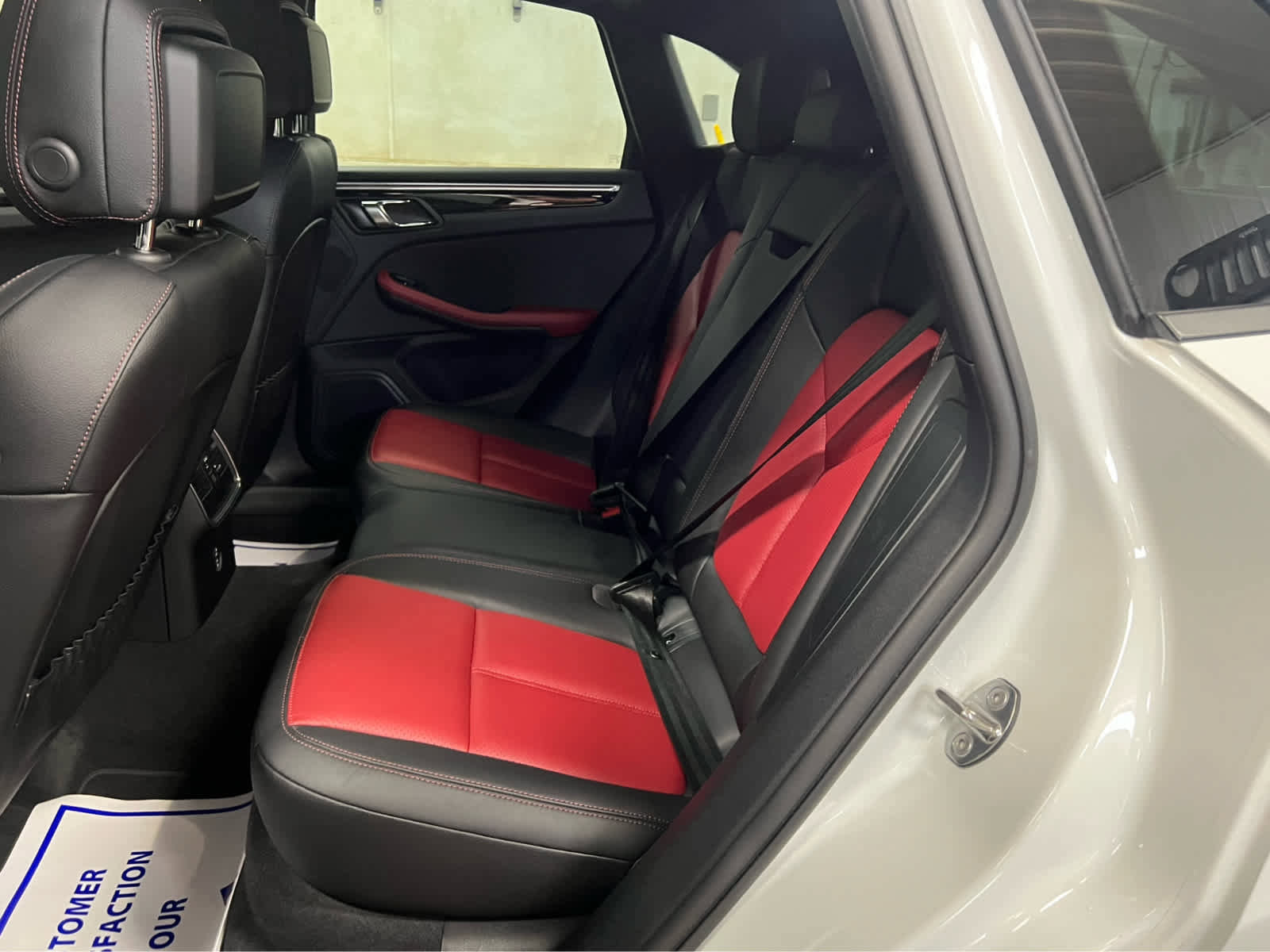 Used 2024 Porsche Macan image 22