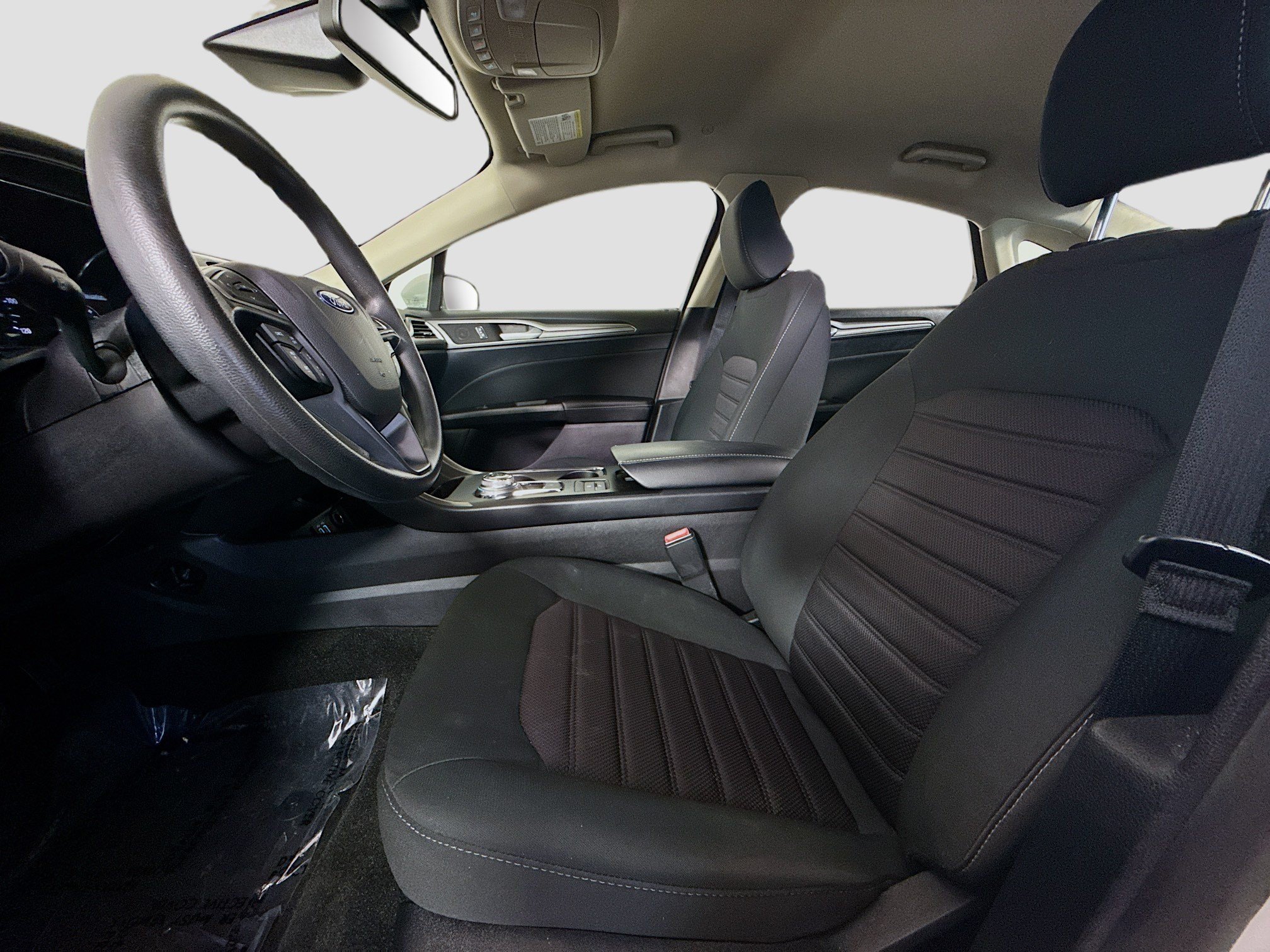 Used 2020 Ford Fusion SE FWD image 22