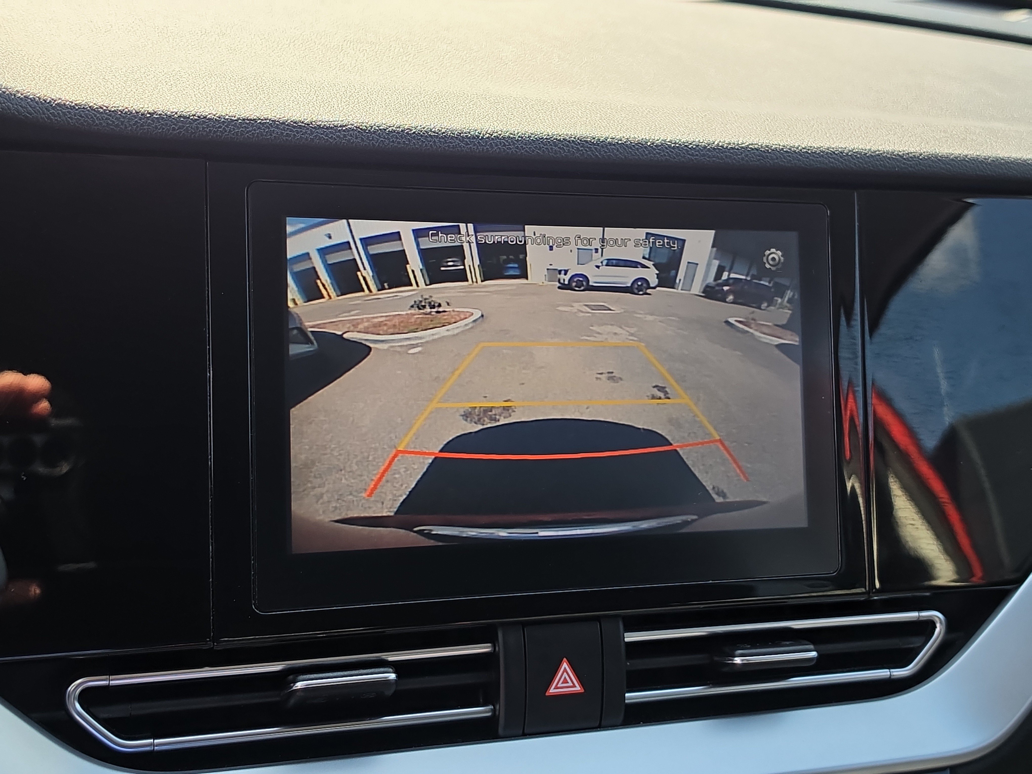 Certified 2021 Kia Niro LX FWD image 23