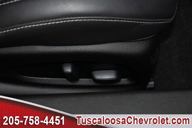 Used 2022 Chevrolet Camaro LT image 25