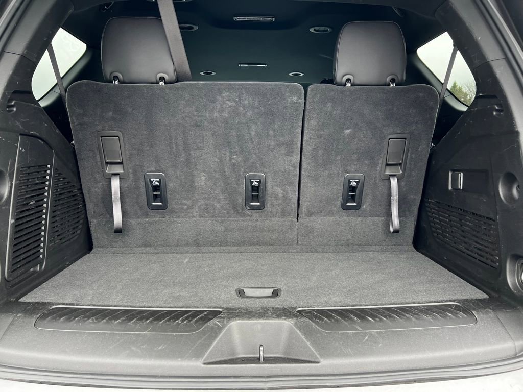 Used 2025 Chevrolet Tahoe LT image 18