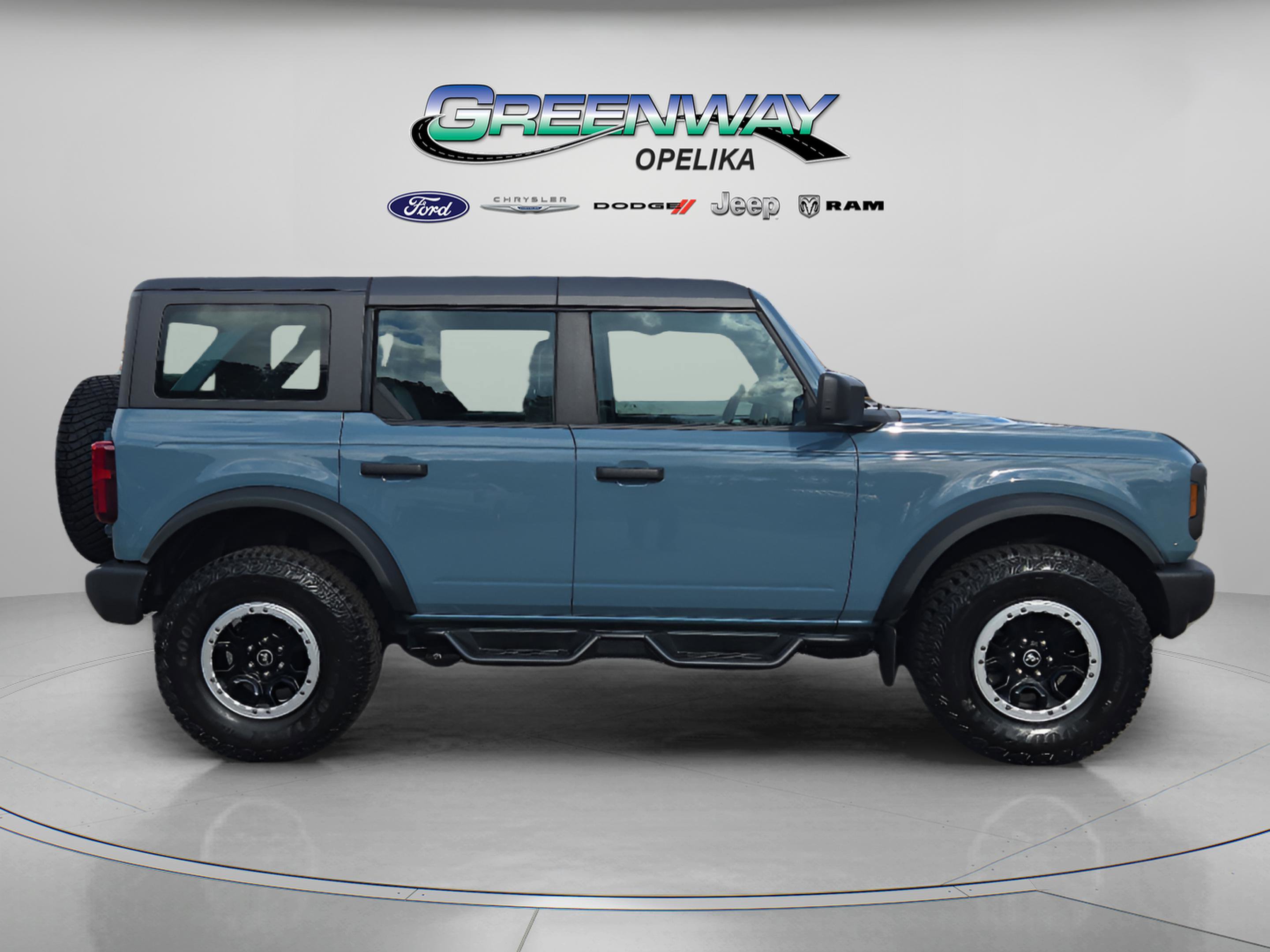Used 2023 Ford Bronco 4-Door w/ Sasquatch Package image 8