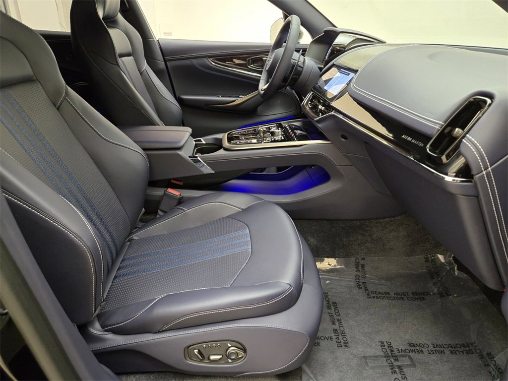 Used 2025 Aston Martin DBX 707 image 25