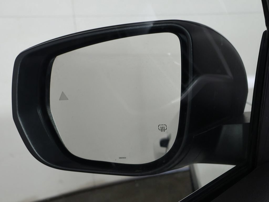 Used 2023 Jeep Grand Cherokee Laredo AWD/4WD image 33