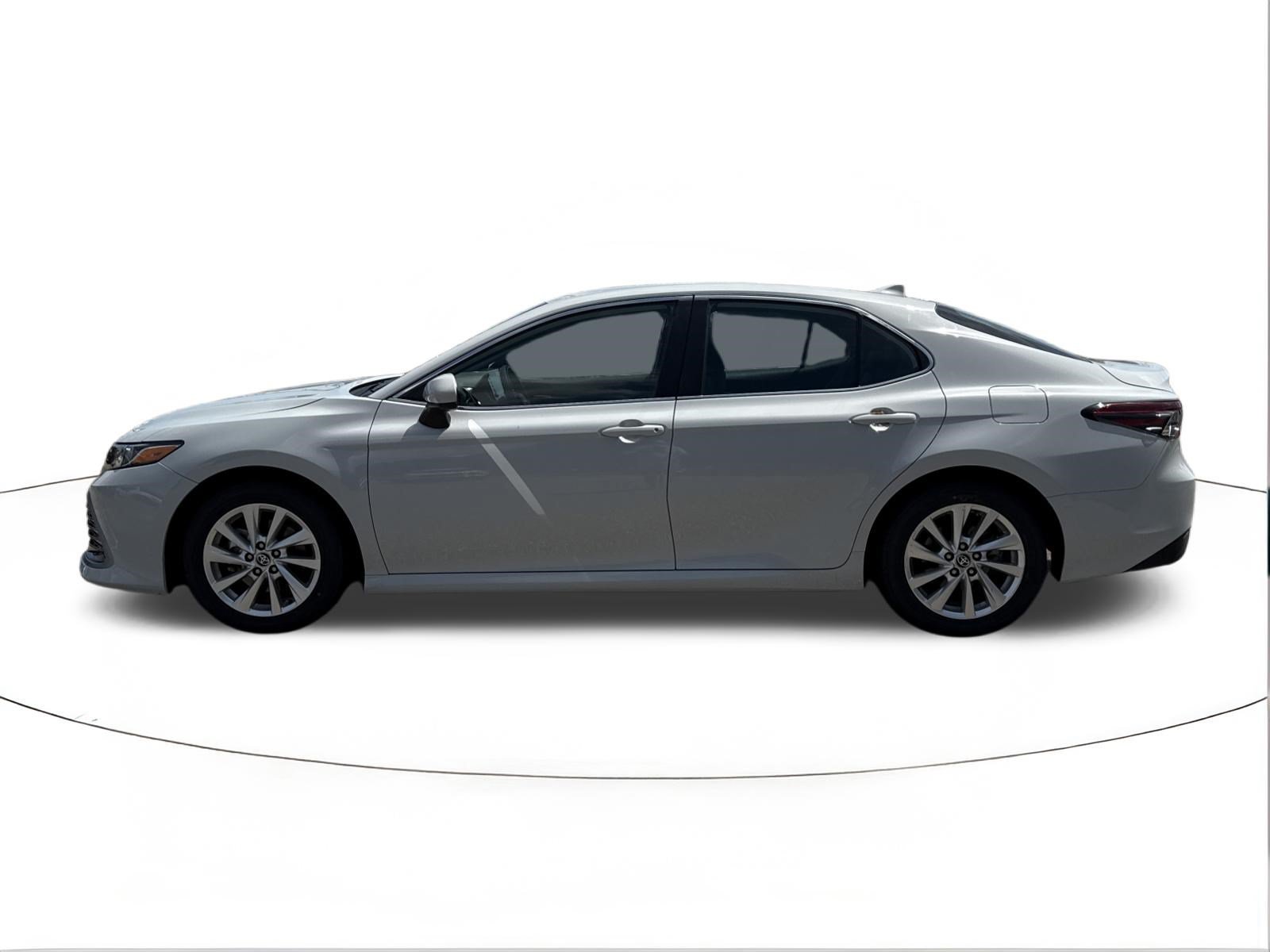 Used 2023 Toyota Camry LE FWD image 6