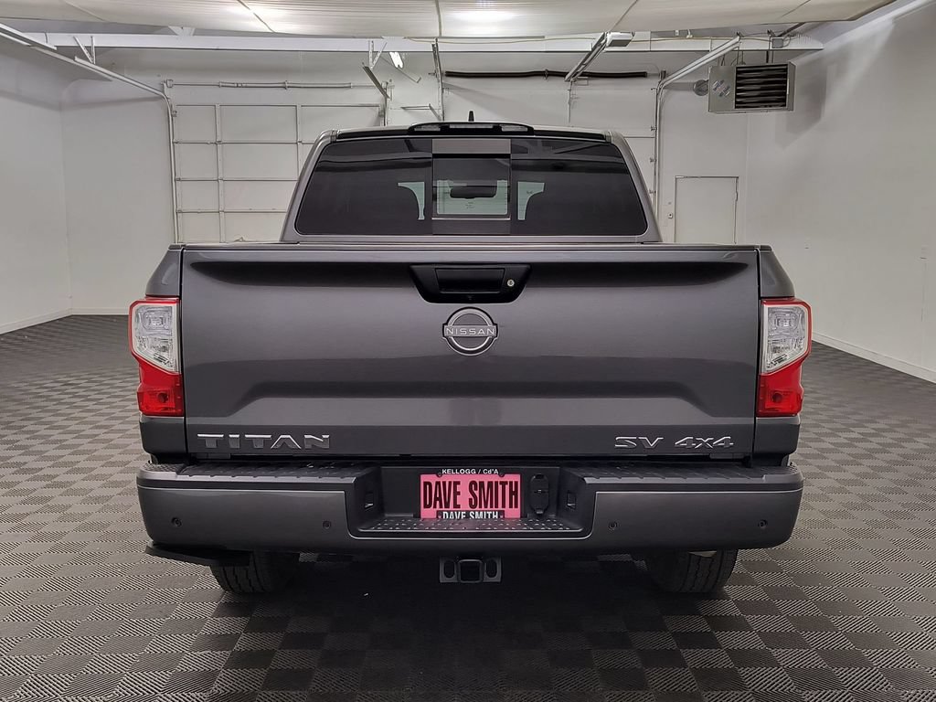 Used 2023 Nissan Titan SV w/ SV Convenience Package AWD/4WD image 10