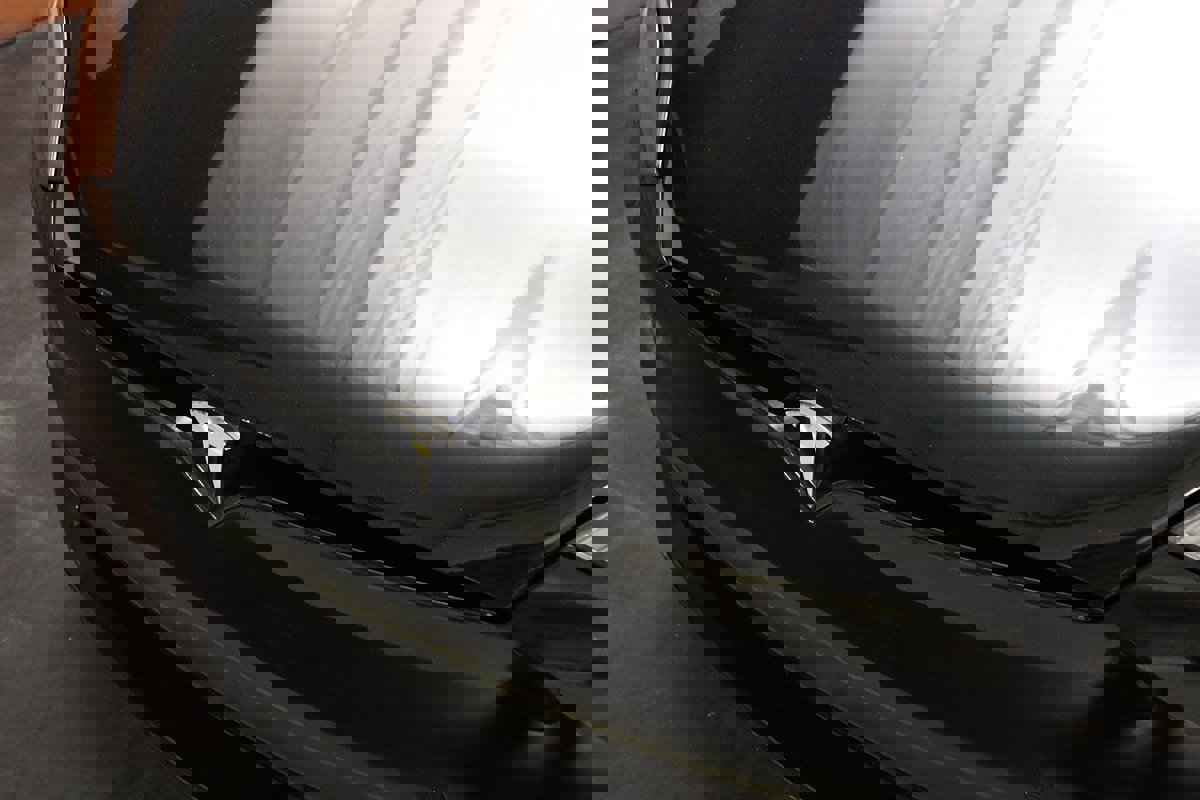 Used 2022 Tesla Model S Plaid image 4