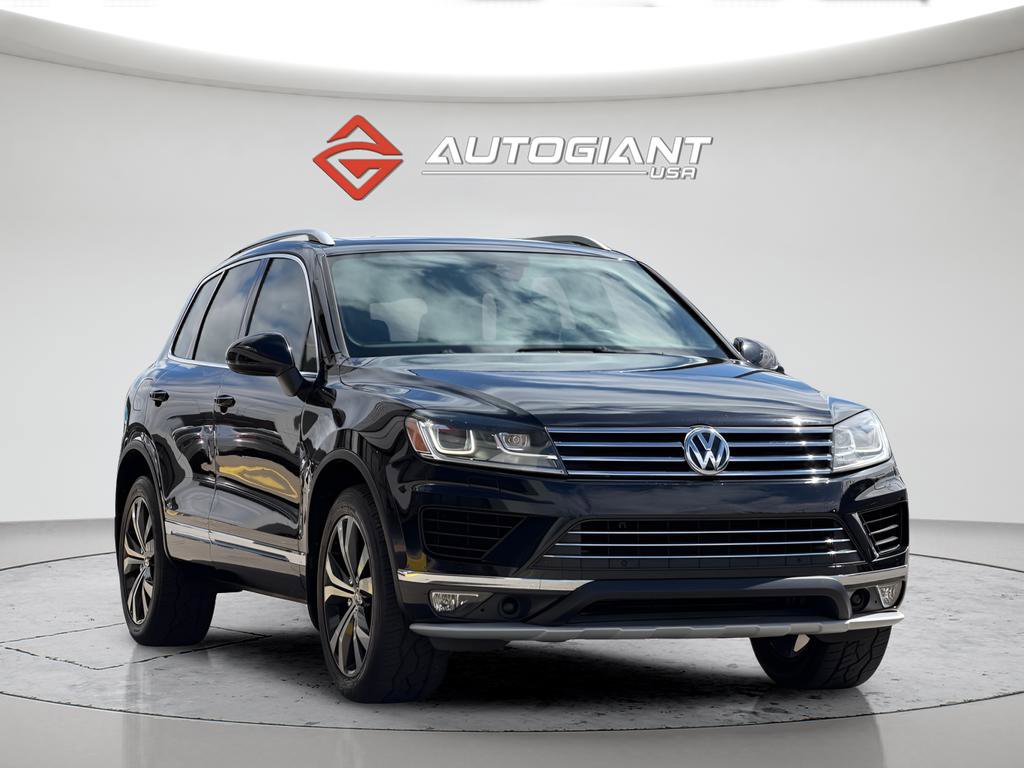 Used 2017 Volkswagen Touareg Wolfsburg Edition image 14