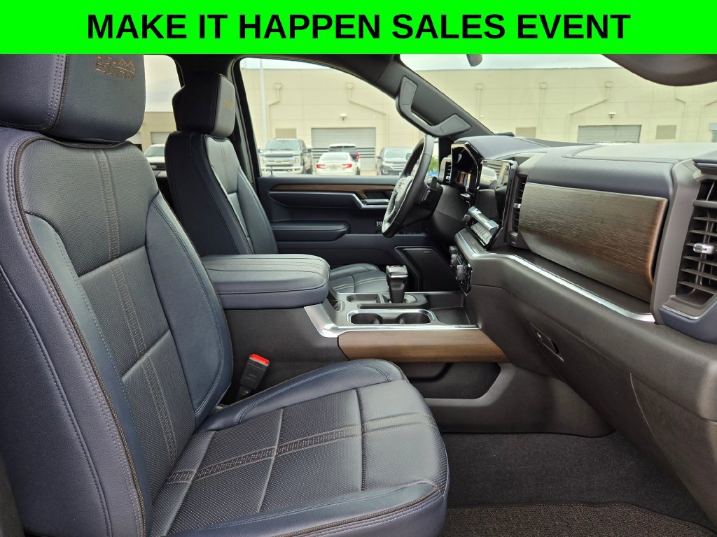 Used 2026 Chevrolet Silverado 1500 High Country AWD/4WD image 26