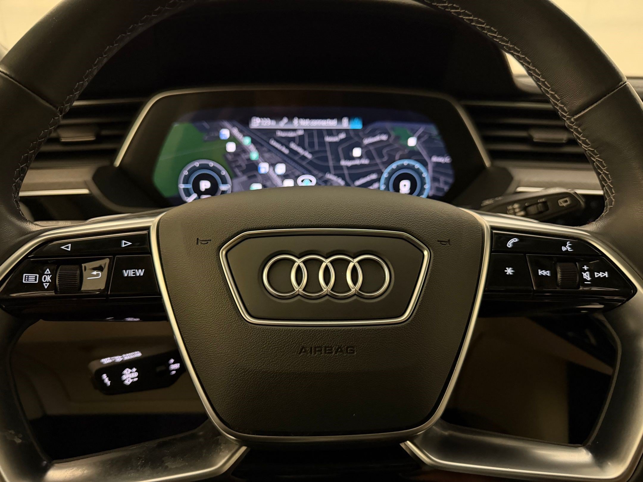 Used 2024 Audi Q8 e-tron Premium Plus w/ Premium Plus Package AWD/4WD image 11