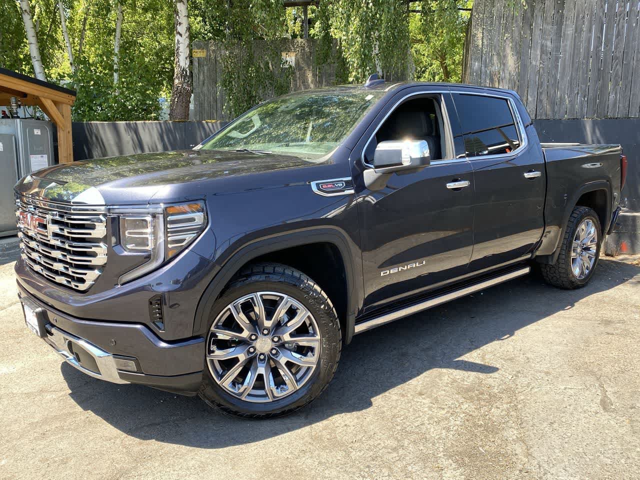 Used 2023 GMC Sierra 1500 Denali w/ Denali Reserve Package AWD/4WD video 1