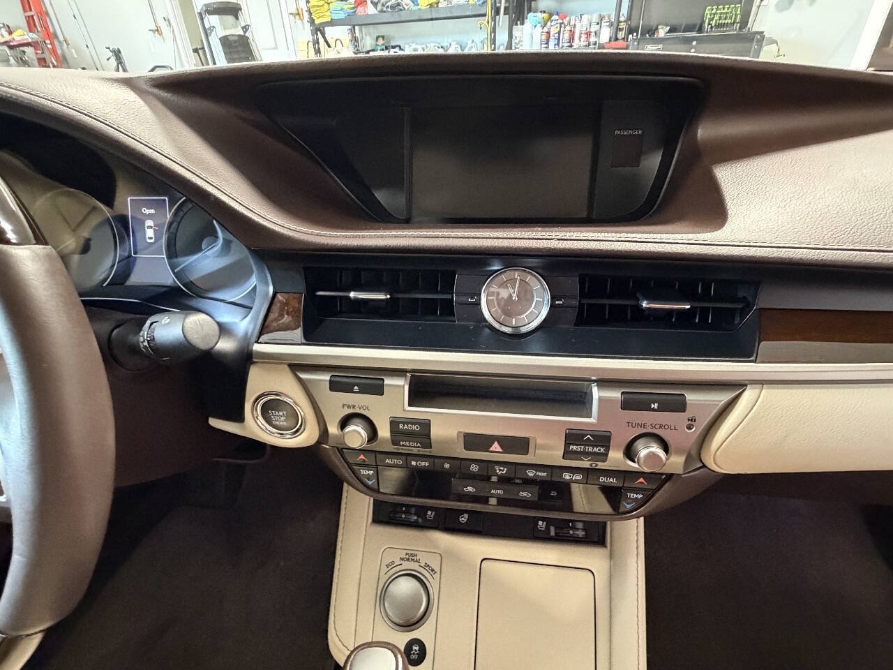Used 2017 Lexus ES 350 w/ Premium Package FWD image 19