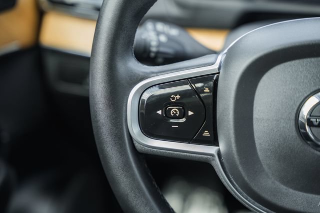 Certified 2023 Volvo XC90 B6 Plus AWD/4WD image 28