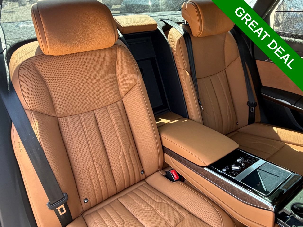 Used 2025 Audi A8 L 3.0T AWD/4WD image 30