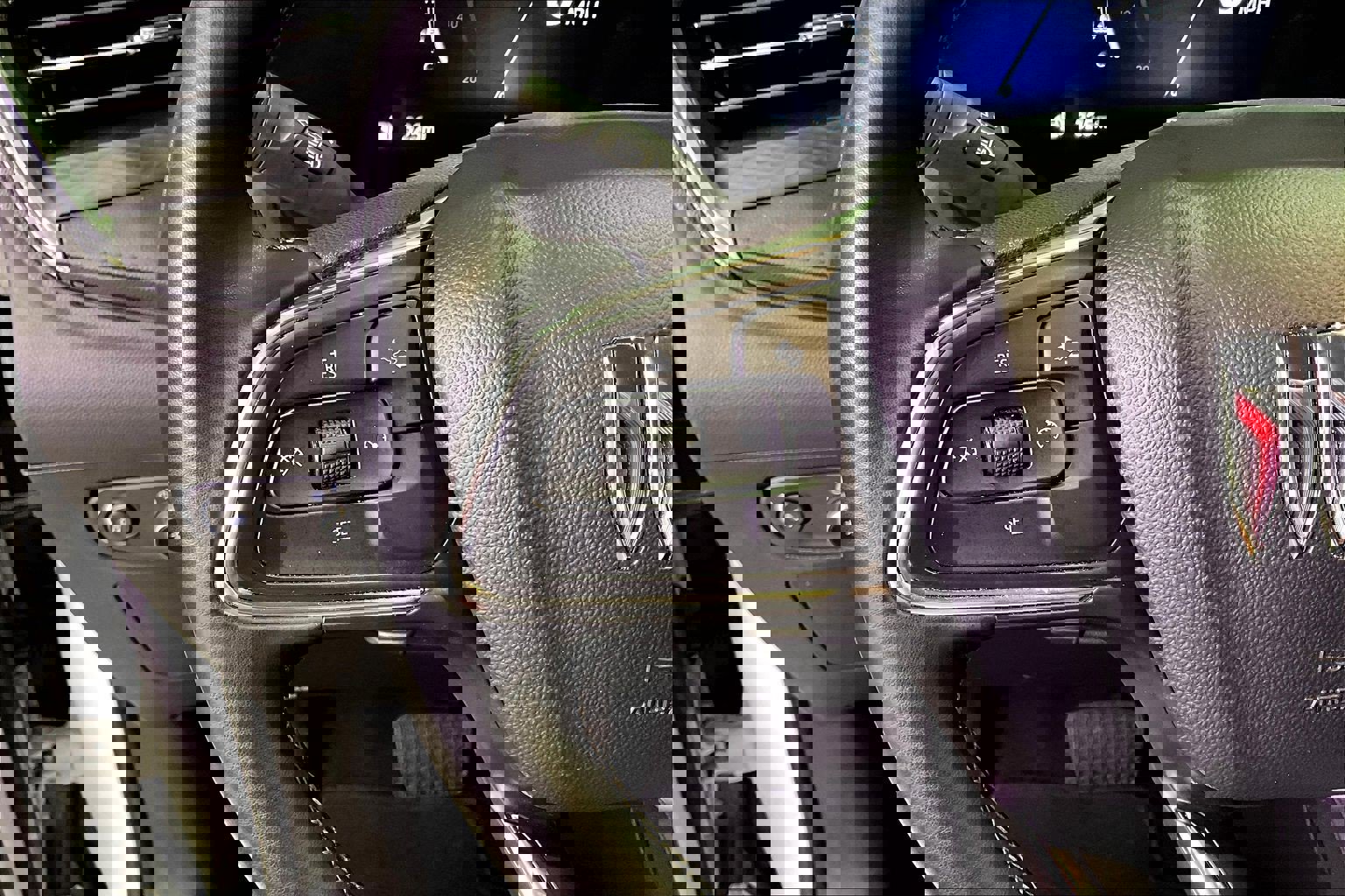 Used 2025 Buick Encore GX Preferred image 11