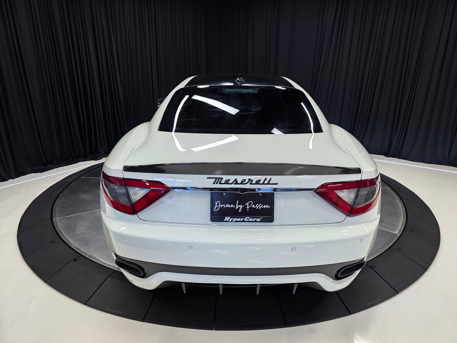 Used 2015 Maserati GranTurismo Sport RWD image 13