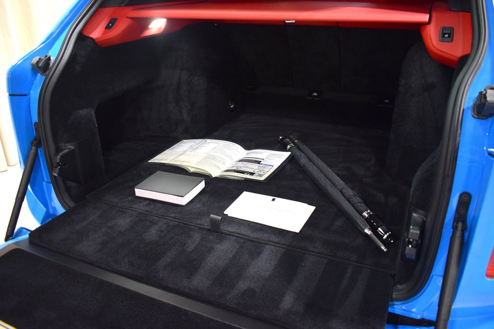 Certified 2022 Rolls-Royce Cullinan w/ Dynamic Package image 42