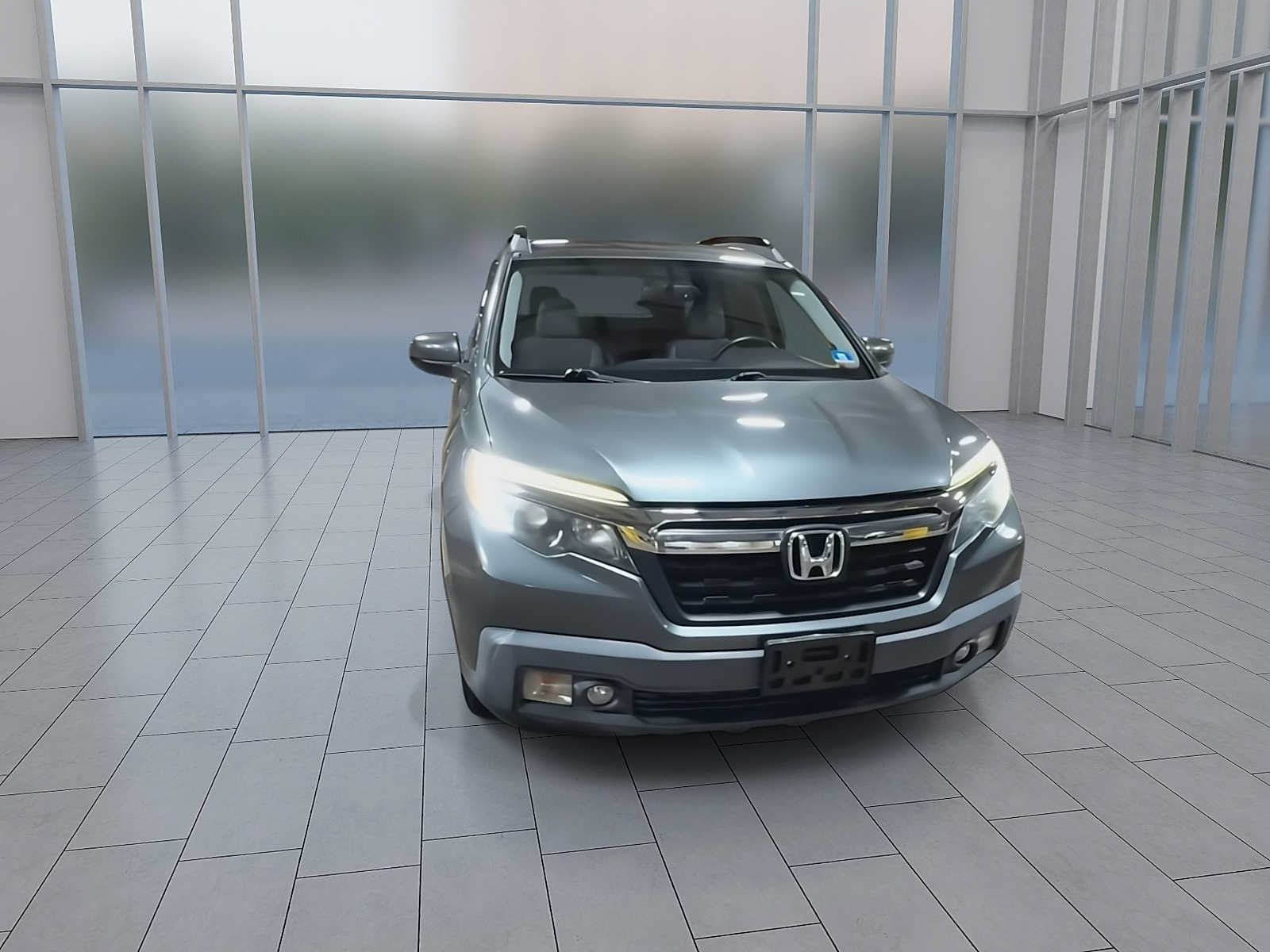 Used 2017 Honda Ridgeline RTL-T image 3