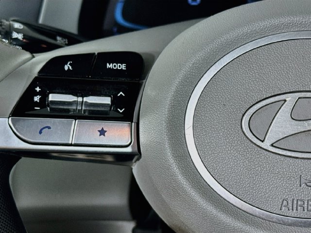 Used 2026 Hyundai Elantra Sport w/ Cargo Package FWD image 11
